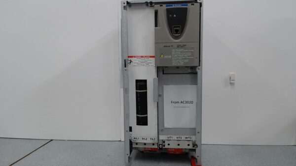Telemechanique atv71hd37n4
